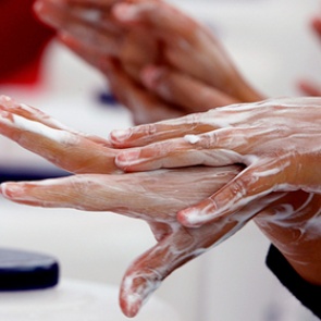 Раскрыт правильный способ мытья рук