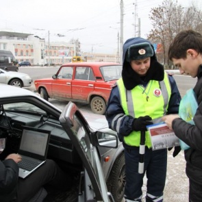 В честь Нового года приставы будут собирать долги в выходной