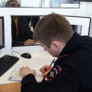 Более 20 ачинцев воспользовались Единым порталом госуслуг Госавтоинспекции в новом году