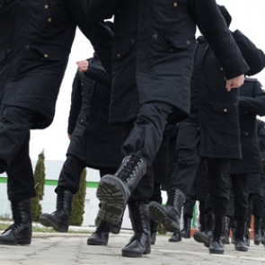 Военные будут служить России вместо Российской Федерации