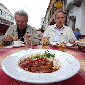 Вот вам фугу. Почему туристам опасно есть за границей?