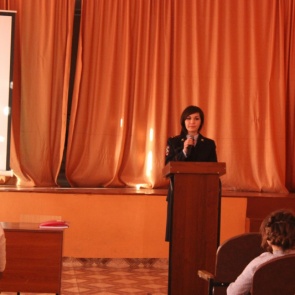 Полицейские совместно с представителями молодежного центра «Сибирь» призвали подростков к здоровому образу жизни