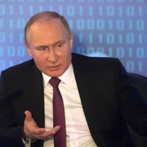 Путин отменил поездку в Сочи после крушения Ан-148