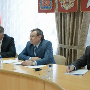 Илай Ахметов потребовал очистить крыши школ, детсадов и жилых домов от снега