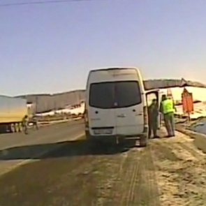 Водитель пытался откупиться от полиции за отсутствие аптечки: возбудили уголовное дело