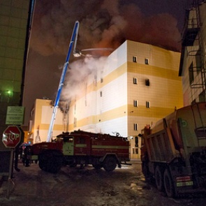 В «Зимней вишне» не было огнетушителей