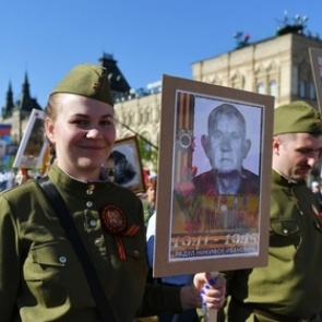 К «Бессмертному полку» присоединились 10 миллионов россиян