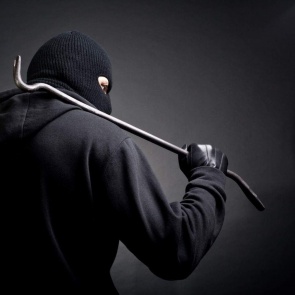 В Ачинске вынесен приговор мужчине, совершившему квартирную кражу