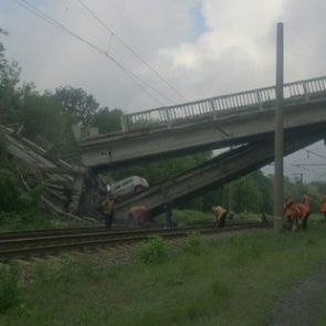 В Донбассе взорвали мост