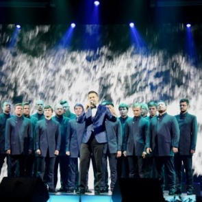 Глава Ачинска Илай Ахметов выразил благодарность компании «Роснефть» за выступление московского хора Сретенского монастыря