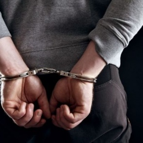 В Красноярске женатый мужчина делился с соседями порнографией и попал в колонию на 3,5 года