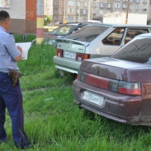 Мы тебя знаем! Власти нашли способ штрафовать водителей за парковку на газоне