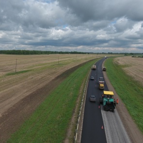 Собирающимся за город автомобилистам напомнили о ремонте федеральных трасс