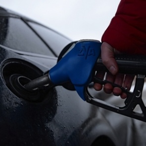 Обман россиян с бензином объяснили испарениями