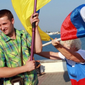 В России высмеяли обещание Порошенко поднять в Крыму украинский флаг