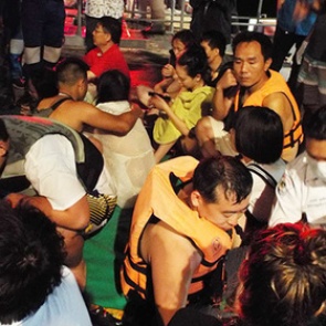 Десять туристов найдены мертвыми в Таиланде после крушения лодки