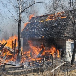 ЕДДС напоминает: на территории Ачинска сжигание сухой травы и мусора запрещено