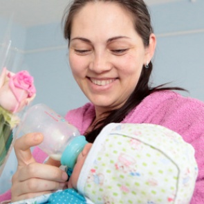 Россияне пожелали подольше оставлять россиянок в декрете