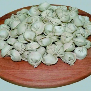 В магазине Лесосибирска нашли крупную партию опасных пельменей и котлет