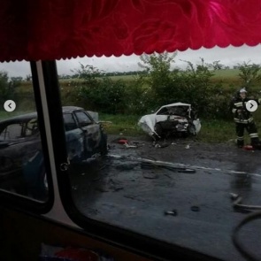 «Волга» взорвалась после лобового удара с «Девяткой» на трассе: молодой водитель погиб