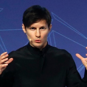 Дуров объяснился за сотрудничество Telegram со спецслужбами