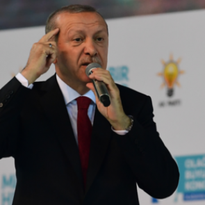 Эрдоган призвал отказаться от «вредоносного» доллара