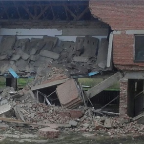 Школа в Иркутской области разрушилась прямо во время уроков