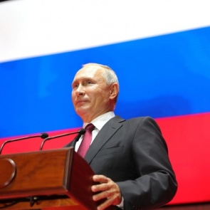 Президент России Владимир Путин подписал закон по повышении пенсионного возраста