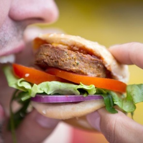 В Финляндии приготовили бургеры со вкусом «человечины»