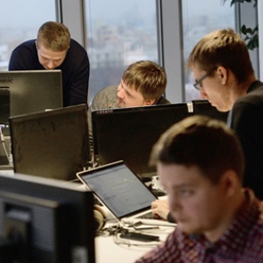 Названы самые высокооплачиваемые профессии