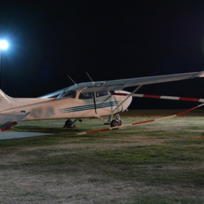 Мексиканки попытались сделать селфи с самолетом и умерли