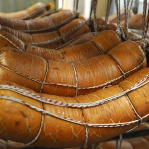 В «Докторской» колбасе не нашли кошек и бумагу