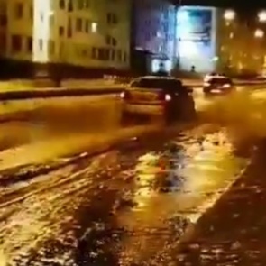 Норильск потонул в лужах от дождей и снега