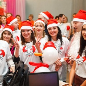 В Ачинске стартовал новогодний марафон РУСАЛа «Верим в чудо, творим чудо!»