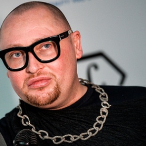 Ставший бомжом Шура решил побороться за жилье