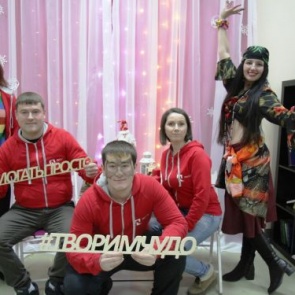 В Ачинске прошла благотворительная ярмарка новогоднего марафона РУСАЛа