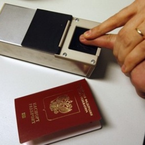 Россияне смогут оформить загранпаспорта с помощью криптокабин