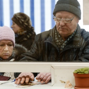 Российские пенсионеры задолжали банкам 400 миллиардов рублей