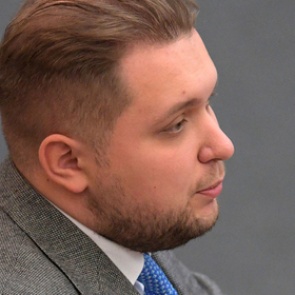 В российских школах предложили ввести уроки отцовства