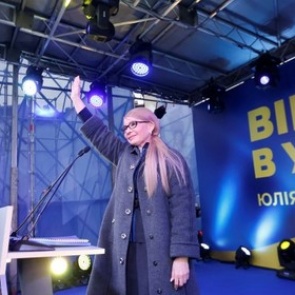 Тимошенко задумала вернуть Крым Украине