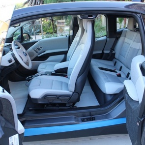 Как почистить пороги внедорожника