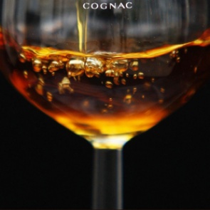 Россиянам раскрыли секреты выбора качественного коньяка