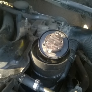 Через сапун выдавливает масло: как устранить неисправность