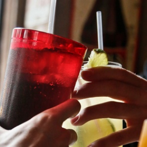 Выявлена новая опасность сахара и сладких напитков