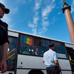 Россию упрекнули в расизме и гомофобии