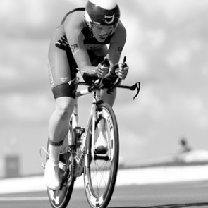 Чемпионка мира по велотреку покончила с собой в 23 года