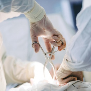 Российский хирург дважды избежал наказания за смерть пациенток