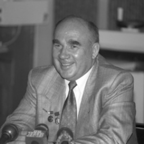 Умер разработчик систем залпового огня Николай Макаровец