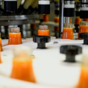 Россиян предупредили о росте цен на соки