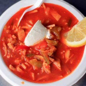 Названы самые вредные любимые супы россиян